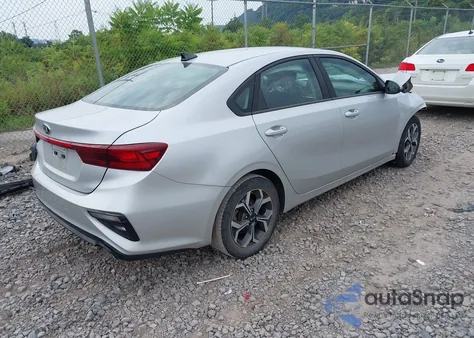 2020 Kia Forte Lxs z USA, uszkodzony, nr VIN 3KPF24AD9LE148463